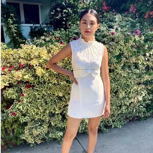 Vintage White lace mini size XS